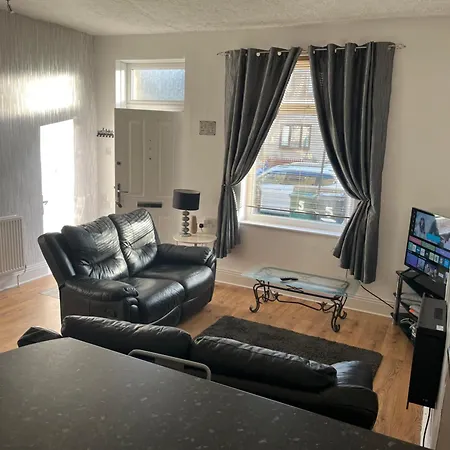 Homely House * Bradford (West Yorkshire)