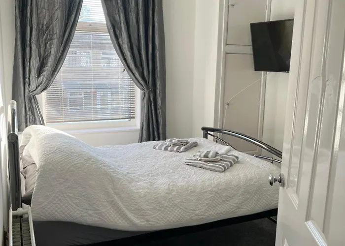 Homely House Holiday home Bradford (West Yorkshire)